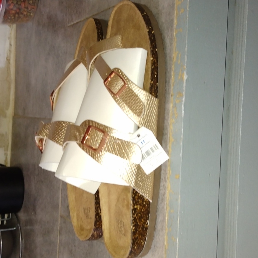 Sandal size 11 WOMEN TIME TRU - Picture 2 of 7